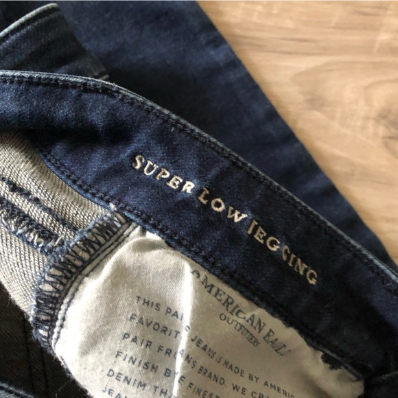American Eagle Super Stretch Dark Blue Jeans 4 - Picture 3 of 4
